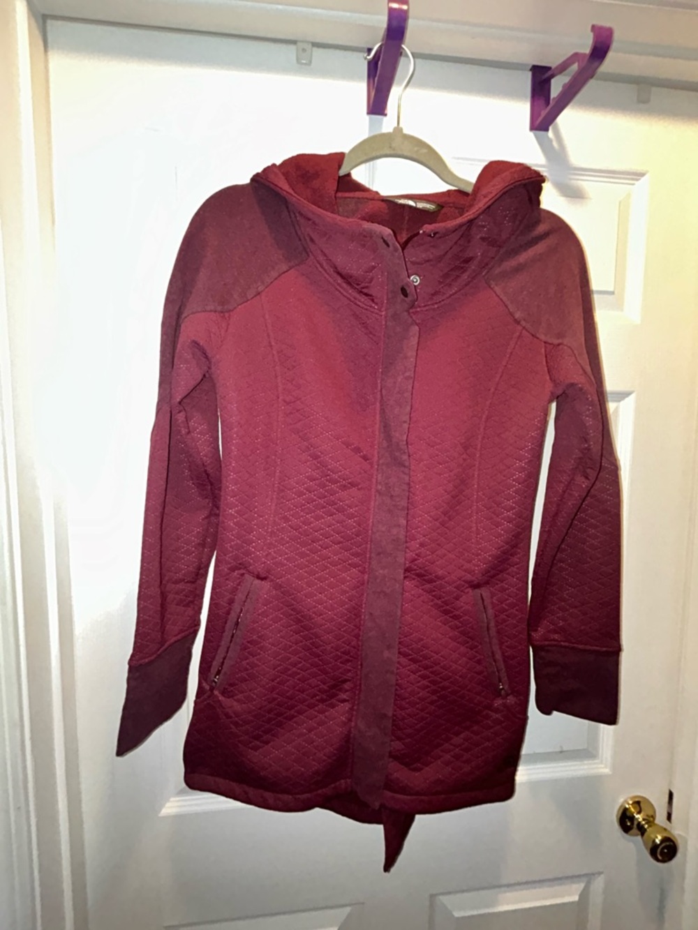 The North Face Women's Quilted Fleece Jacket - Wine